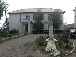 The Cotnari schoolhouse