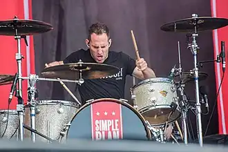 Comeau performing with Simple Plan at Rock im Park 2017