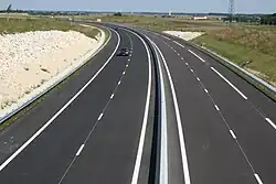 Photograph of the dual two-lane A19 highway crossing the Loiret from east to west