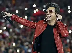 Ebrahimzadeh performing at the 2018 AFC Champions League final