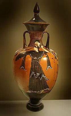 Two small Nikes flank Athena on a Panathenaic amphora from Eretria; Athens, National Archaeological Museum 20048 (363/62 BC).[129]