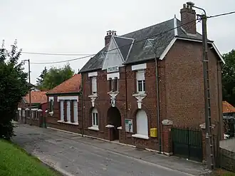 The town hall and school in Aveluy