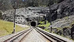 Portal of the Bilston tunnel and passing loop in 2022