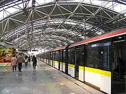 03A01 train at Caoxi Road station (2006)