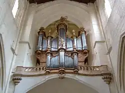 Pipe organs.