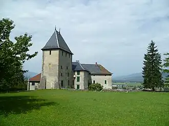 A view of the Château de Rumilly-sous-Cornillon, in Saint-Pierre-en-Faucigny