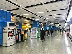 Line 2 concourse