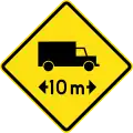 PF-7 Length restriction ahead (vehicles over 10 metres (33&nbsp;ft) long)