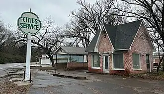 Walter Patterson Filling Station, Clinton AR, 2-2025
