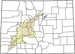 Approximate boundaries of the Colorado Mineral Belt with inner area having principal mining districts.[1]