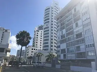 Buildings on Ashford Avenue