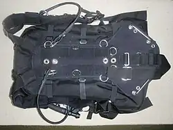Hybrid (sidemount/backmount) harness. Front view