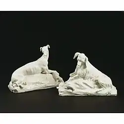 Pair of dogs, about 1749, height 13.4 centimetres (5.3&nbsp;in), V&A Museum