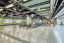 Line 6 concourse