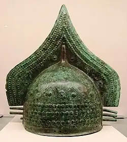 Etruscan crested bronze helmet from Visentium (Bisenzio), necropolis of Bucacce, tomb 1. Mid-8th century. National Archaeological Museum of Florence, inv. 85531.