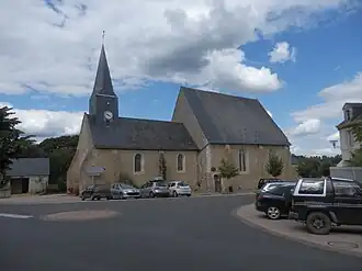 The church of Saint-Pierre-du-Lorouër