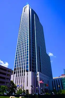 Image of the First National Tower in Omaha, taken from the base of the building