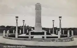 Black‑and‑white postcard of the Gillingham War Memorial at Mill Road Junction, 1924