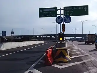 Jalan Tol Semarang Demak.jpg