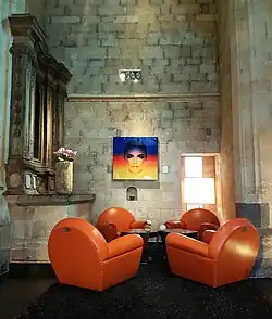 Lounge corner in chapel