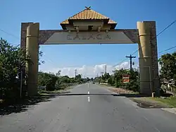 Welcome&nbsp;arch from&nbsp;Lemery