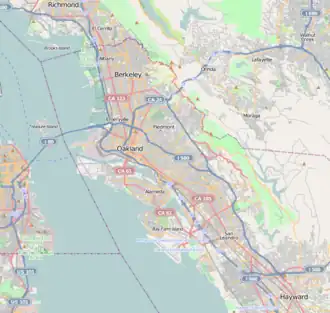 Map showing the location of Emeryville Crescent State Marine Reserve
