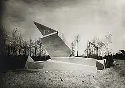 Gropius' Expressionist Monument to the March Dead (1921–1922)