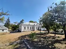 Jukowski Manor [uk] in Mykhailopil [uk; de; es; pl; zh]