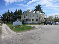 Richards Free Library