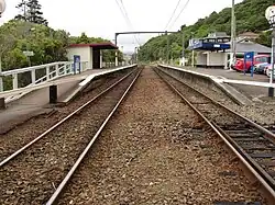 Ngaio railway station, looking south in the direction of Crofton Downs station