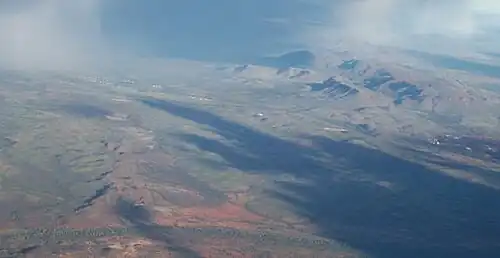 Paraburdoo and the Hamersley Range from the air