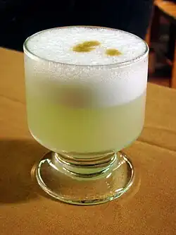 Image 23A pisco sour (from List of cocktails)