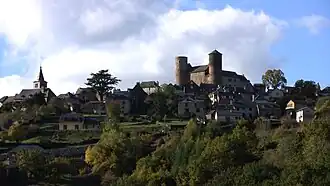 Pomayrols and its castle