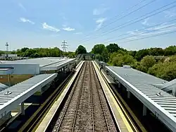 Reading Green Park looking south