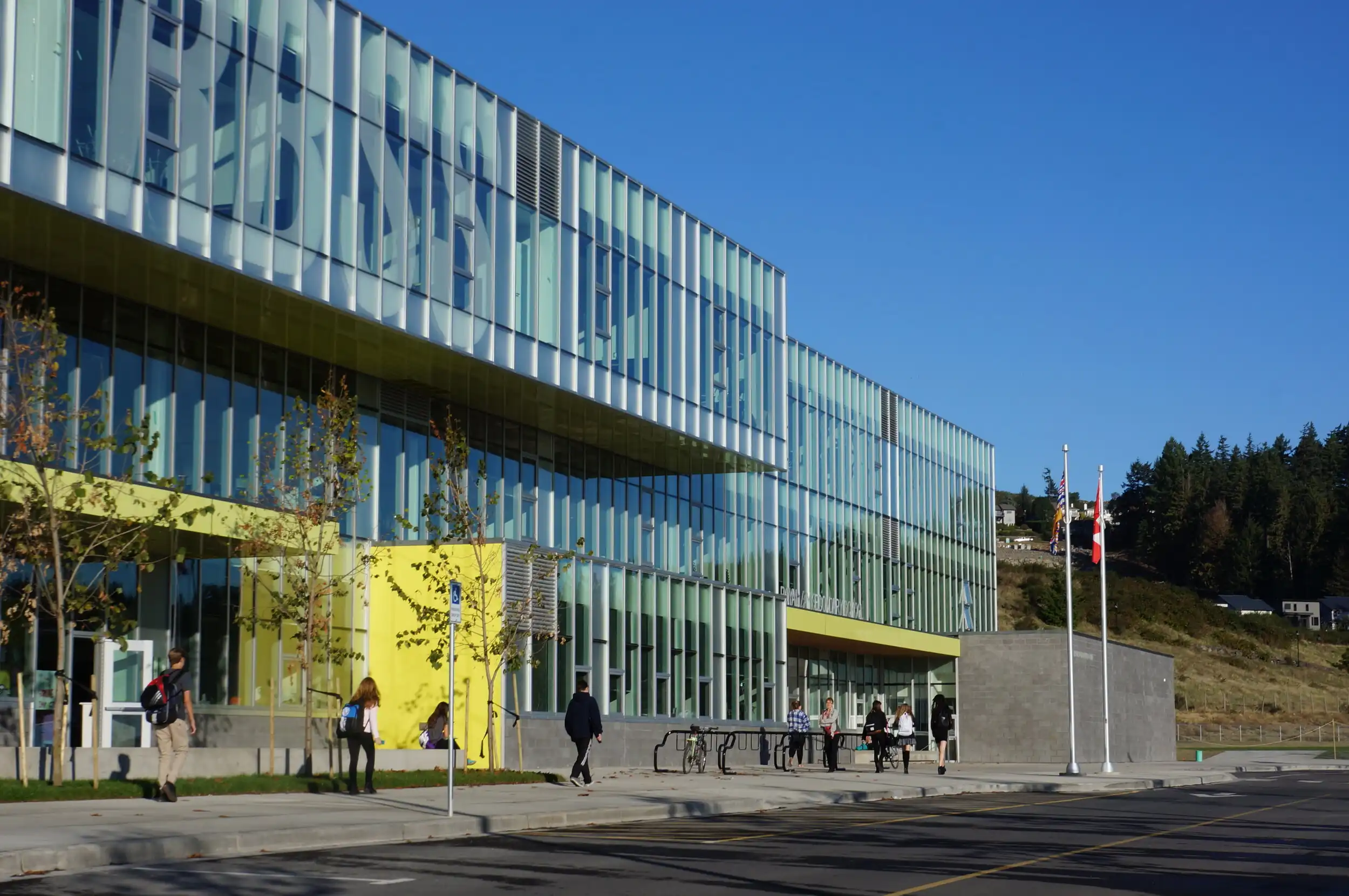 Royal_Bay_Secondary_Front