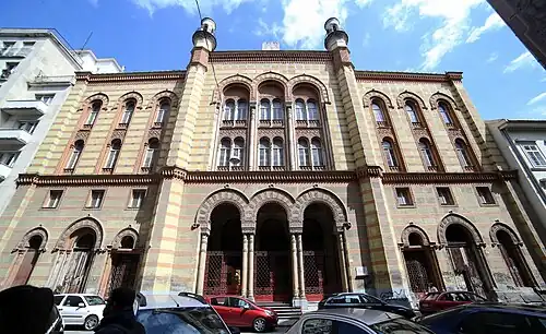Facade of the Rumbach Street synagogue (1870–73)