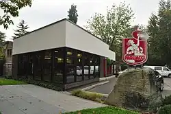 The LEED-certified Pagliacci Pizza in Madison Park