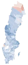 Map showing the voting shifts from the 2002 to the 2006 election. Darker blue indicates a municipality voted more towards the parties that form Alliance for Sweden. Darker red indicates a municipality voted more towards the parties that form the red-green bloc.