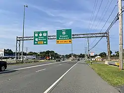 Split between US&nbsp;13 and US&nbsp;40 in State Road