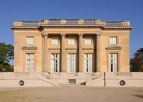 Façade of the Petit Trianon, Versailles, France, by Ange-Jacques Gabriel, 1764[65]